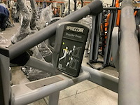 Precor plate loaded shoulderpress krachtstation - afbeelding 2 van  6