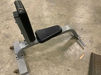 Precor utility bench krachtstation - afbeelding 1 van  2