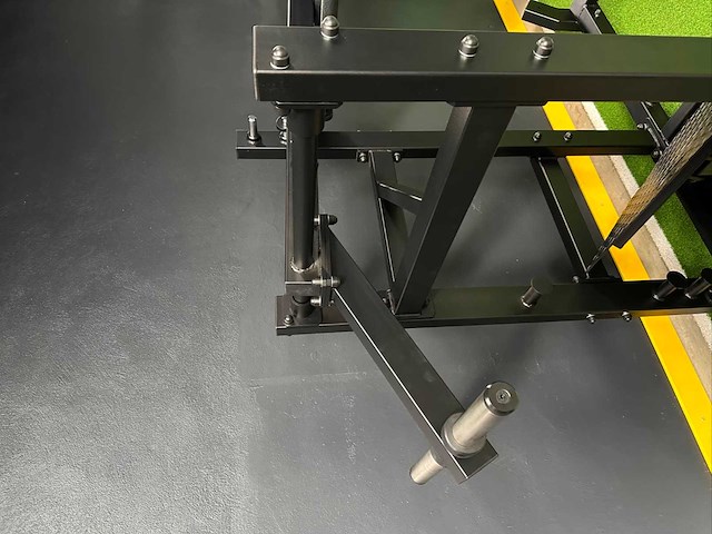 Predator strength pendulum squat - afbeelding 4 van  4