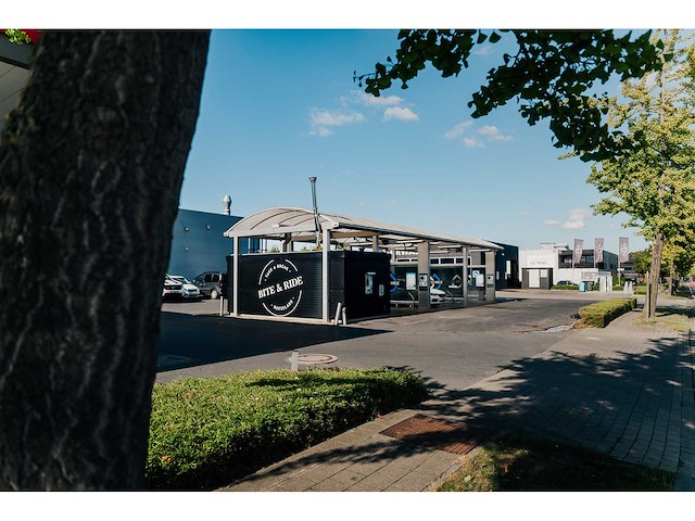 Premium 4-box self-carwashinstallatie - afbeelding 31 van  81