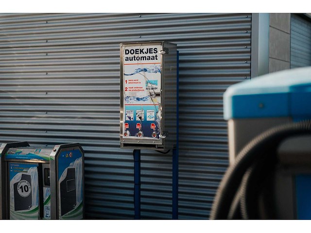 Premium 4-box self-carwashinstallatie - afbeelding 46 van  81