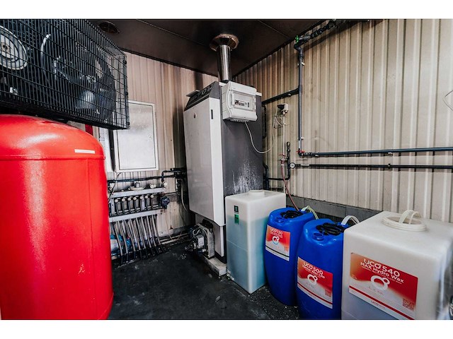 Premium 4-box self-carwashinstallatie - afbeelding 59 van  81