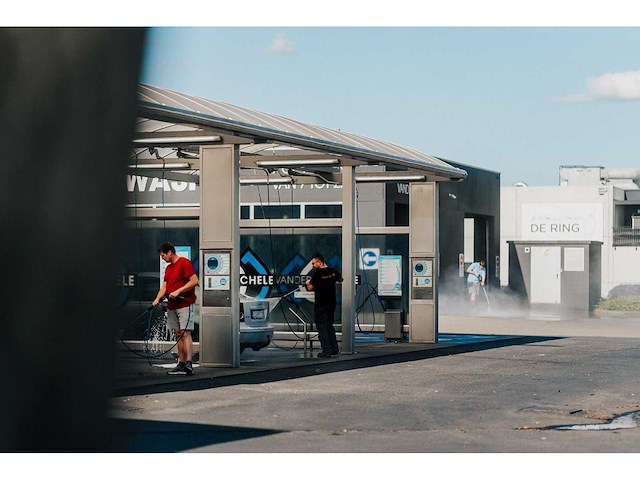 Premium 4-box self-carwashinstallatie - afbeelding 75 van  81