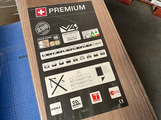 Premium 5310 gerookt eiken pak laminaatvloer 1,684 m2 (11x) - afbeelding 3 van  5