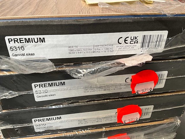 Premium 5310 gerookt eiken pak laminaatvloer 1,684 m2 (11x) - afbeelding 5 van  5