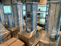 Premium hygiënezuil met automatische dispenser (8x) - afbeelding 1 van  7