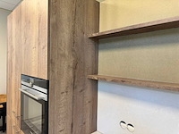 Premium schüller designkeuken met kookeiland, silestone werkblad en siemens-inbouwtoestellen - afbeelding 13 van  14