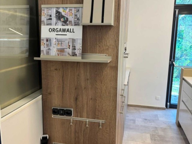 Premium schüller designkeuken met kookeiland, silestone werkblad en siemens-inbouwtoestellen - afbeelding 14 van  14