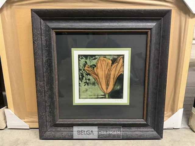 Prentkunst ethereal tulips iii - afbeelding 1 van  1