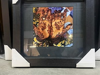 Prentkunst hand met bloemen - afbeelding 1 van  2