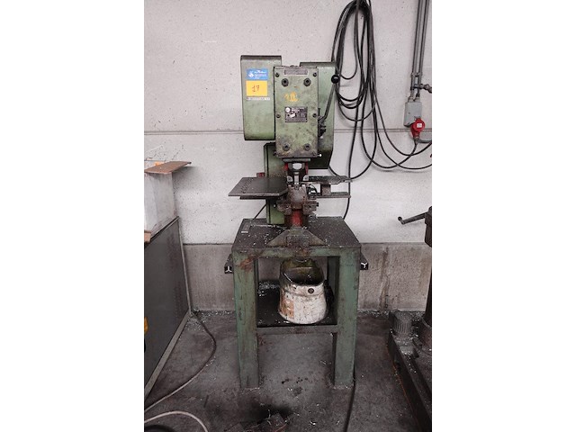 Pres mubea - afbeelding 1 van  10