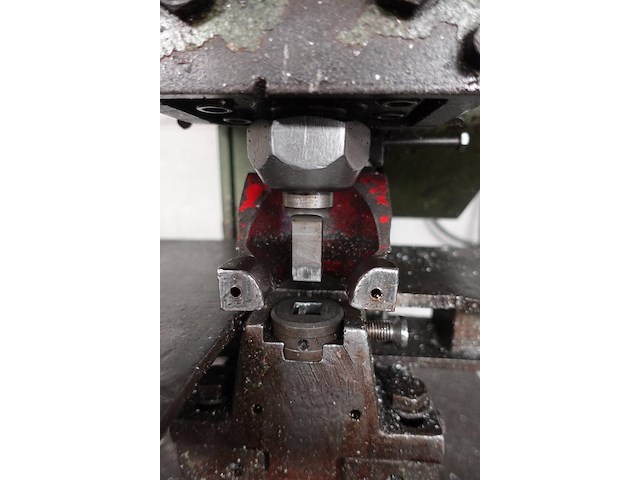 Pres mubea - afbeelding 9 van  10