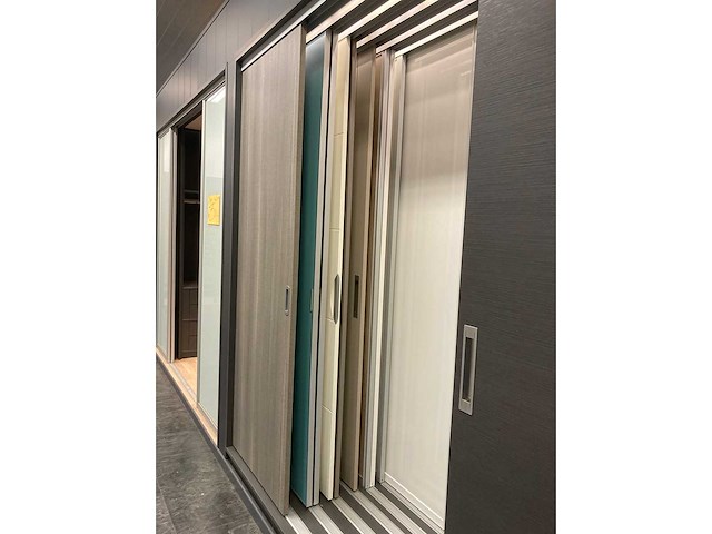 Presentatie blok mat alle inhoud (dressigs en schuifdeuren) - afbeelding 5 van  51