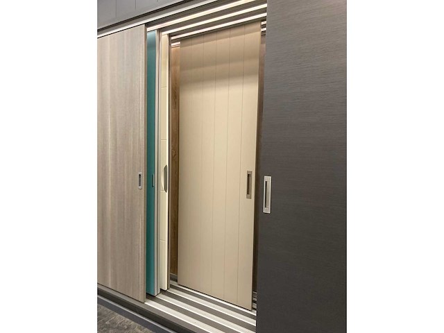 Presentatie blok mat alle inhoud (dressigs en schuifdeuren) - afbeelding 10 van  51