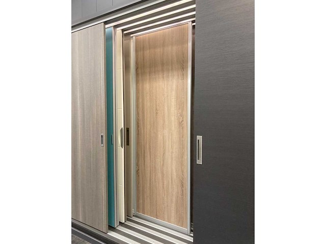 Presentatie blok mat alle inhoud (dressigs en schuifdeuren) - afbeelding 11 van  51