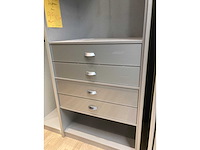 Presentatie blok mat alle inhoud (dressigs en schuifdeuren) - afbeelding 24 van  51