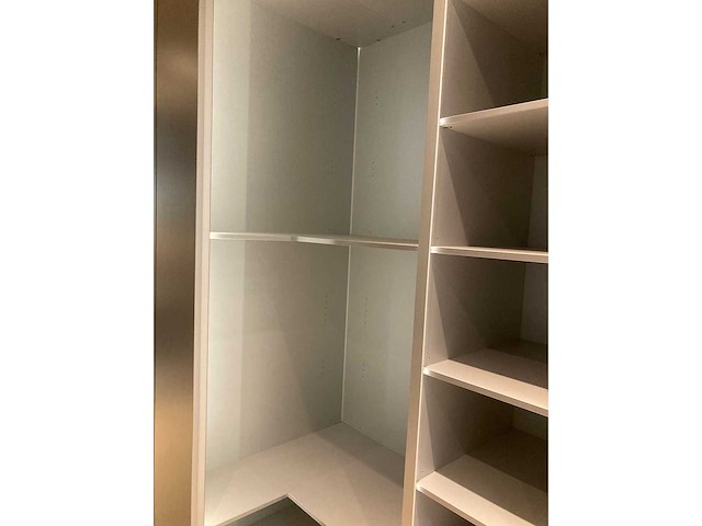 Presentatie blok mat alle inhoud (dressigs en schuifdeuren) - afbeelding 29 van  51