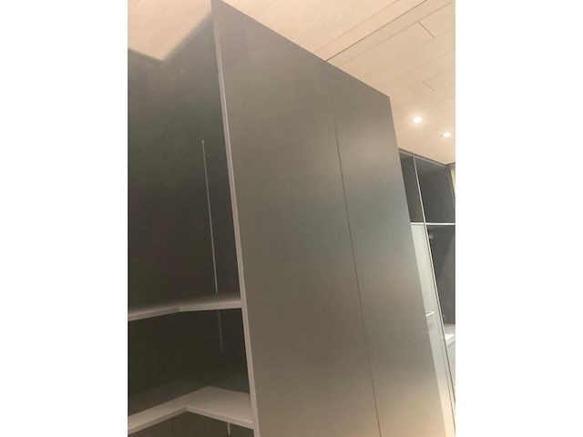 Presentatie blok mat alle inhoud (dressigs en schuifdeuren) - afbeelding 30 van  51