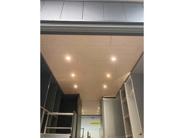 Presentatie blok mat alle inhoud (dressigs en schuifdeuren) - afbeelding 33 van  51