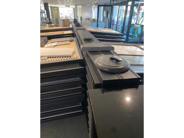 Presentatie meubel - afbeelding 8 van  9