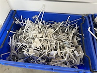 Presentatierek en 2 bakken inh. haken - afbeelding 3 van  5