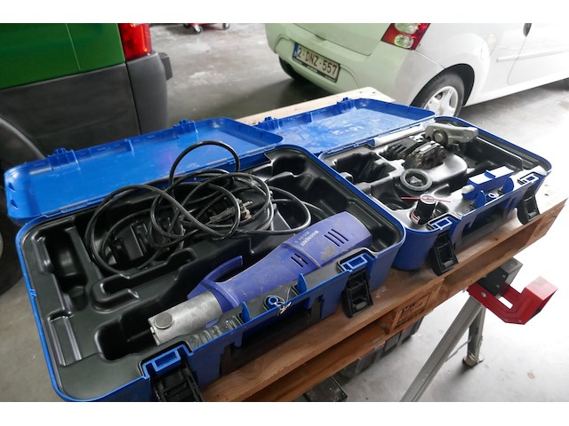 Presmachine geberit - afbeelding 1 van  7