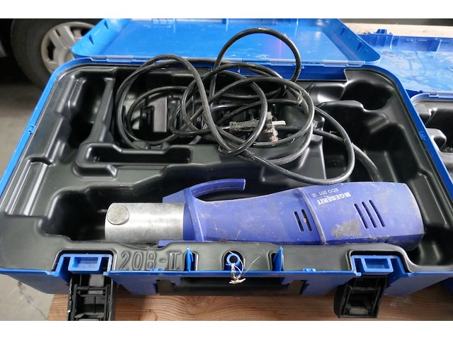 Presmachine geberit - afbeelding 2 van  7