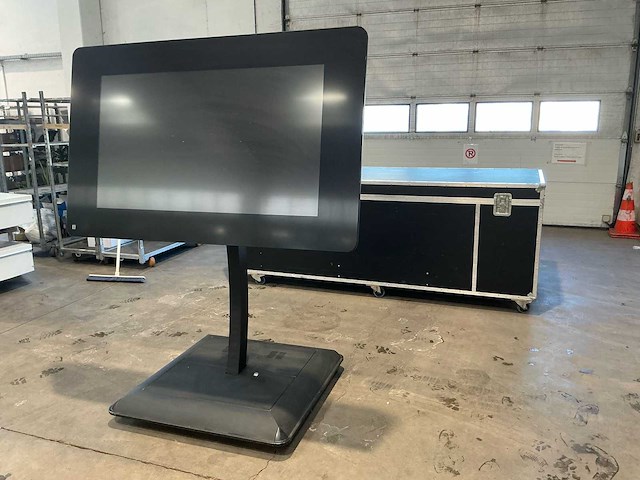 Prestop ledscherm / flightcase - afbeelding 1 van  9