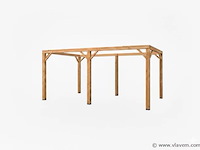 Prieel met schaduwdoek