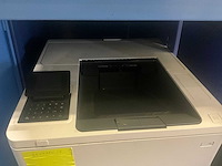 Printer hp en computerkast - afbeelding 10 van  14