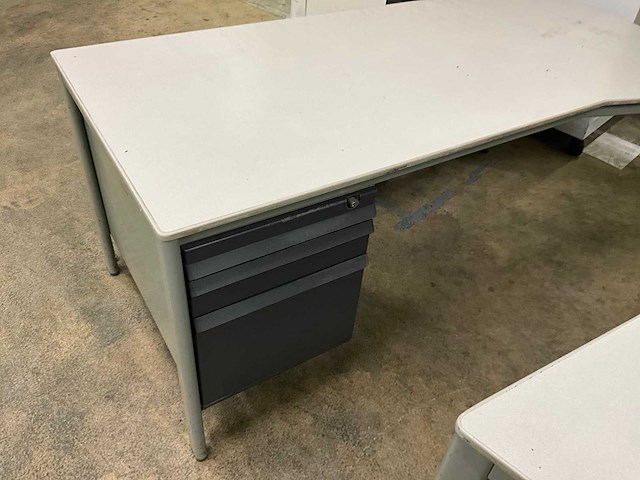 Printer hp en werkmeubilair - afbeelding 5 van  16