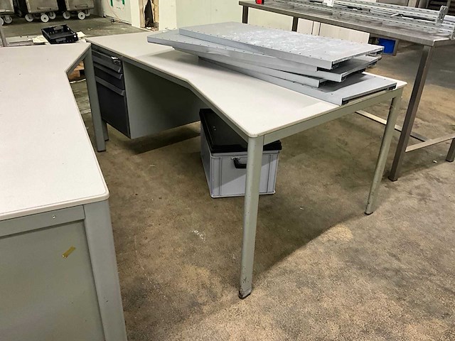 Printer hp en werkmeubilair - afbeelding 8 van  16