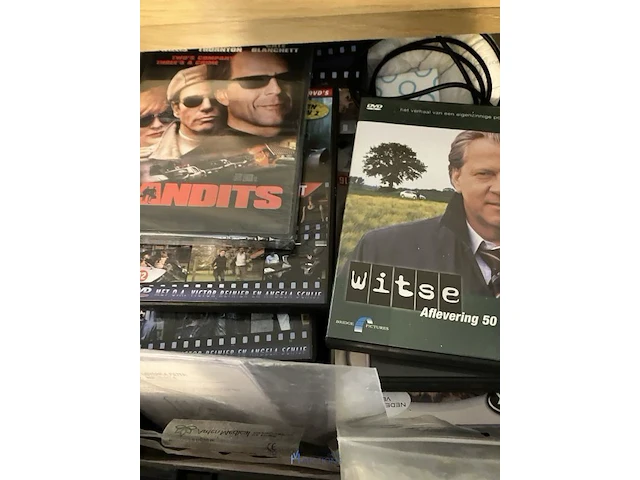 Privé inboedel - afbeelding 63 van  216