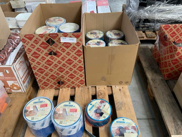 Pro clima extoseal, contega waterafdingstape en stucband - afbeelding 1 van  6
