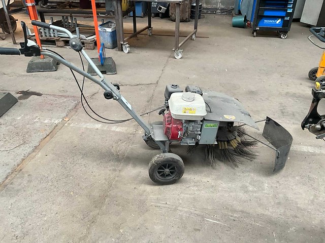 Pro iii 66 onkruidborstel - afbeelding 1 van  6