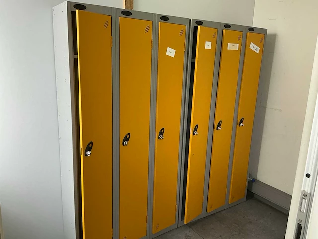 Probe 3-deurs lockerkast (3x) - afbeelding 6 van  7
