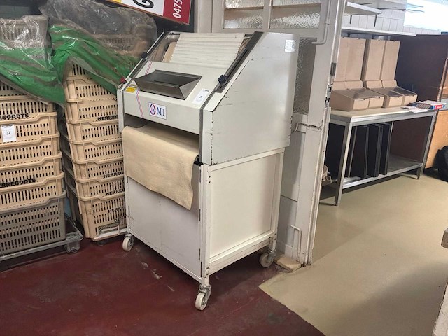 Prodecor fac m1 stokbroodmachine - afbeelding 1 van  7