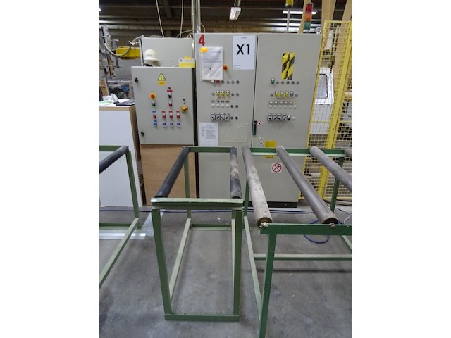 Productiestraat infrezen deurbladen - afbeelding 18 van  26