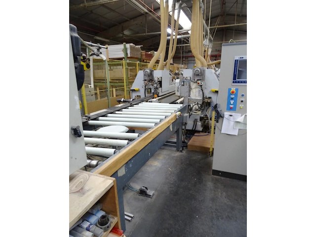 Productiestraat infrezen deurbladen - afbeelding 22 van  26