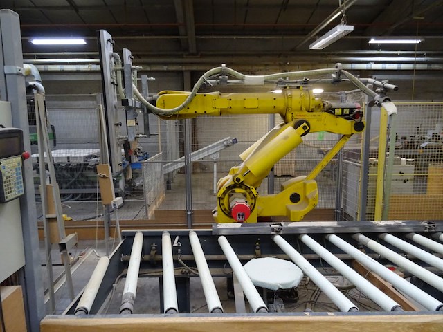 Productiestraat infrezen deurbladen - afbeelding 23 van  26