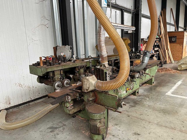 Production lines - afbeelding 3 van  16
