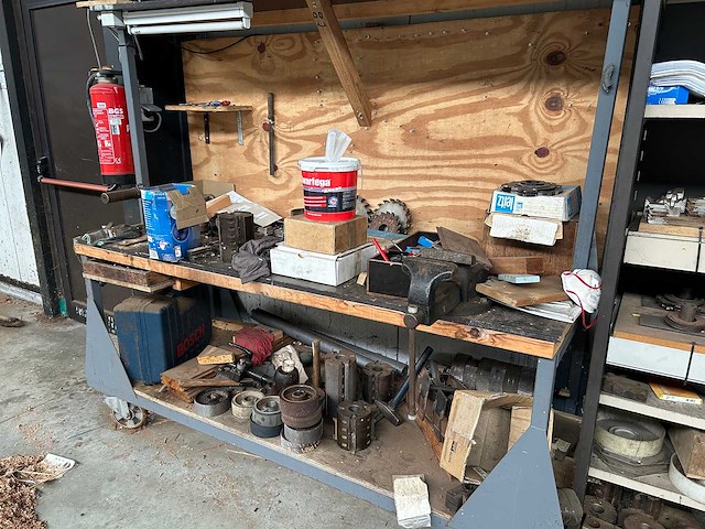 Production lines - afbeelding 7 van  16