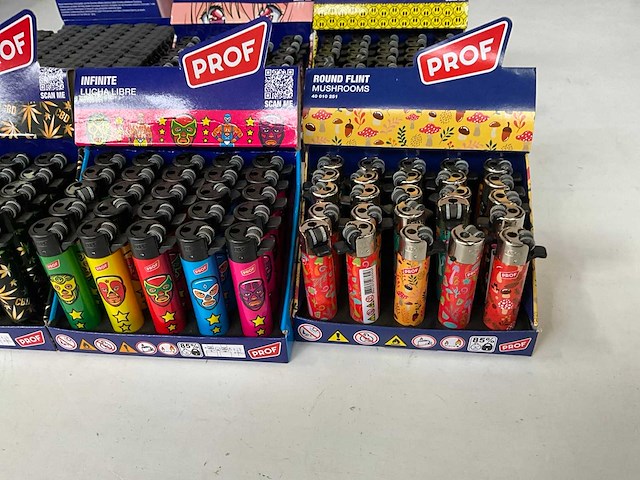 Prof diverse aanstekers in display (245x) - afbeelding 3 van  5
