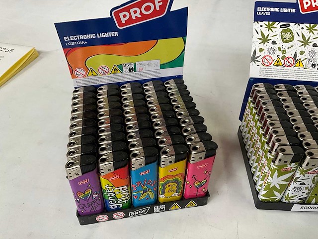 Prof diverse aanstekers in display (348x) - afbeelding 8 van  8