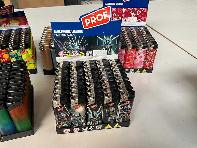 Prof diverse aanstekers in display (449x) - afbeelding 4 van  5