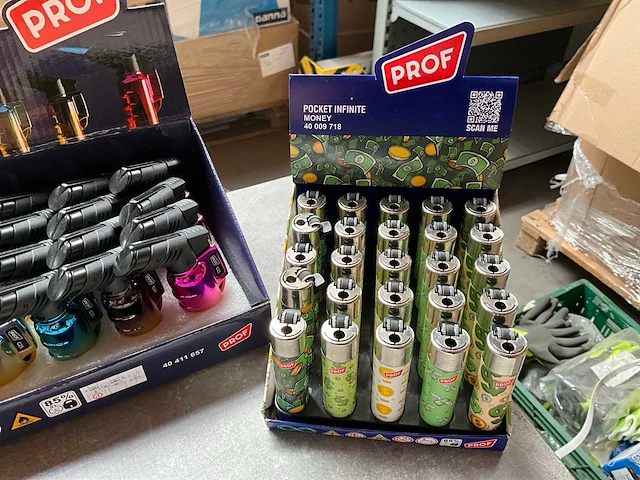 Prof diverse aanstekers in display - afbeelding 8 van  8