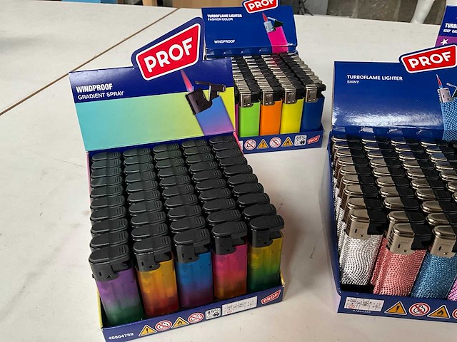 Prof diverse windproof aanstekers in display (348x) - afbeelding 3 van  7