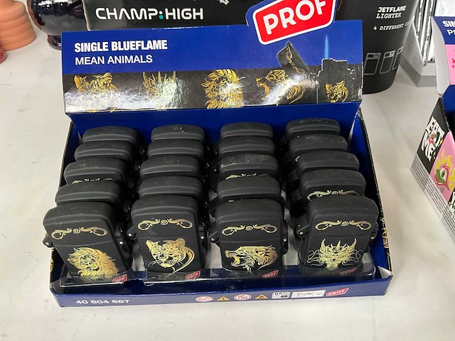 Prof mix kavel diverse aanstekers in display - afbeelding 4 van  5