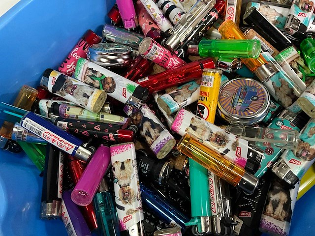 Prof mix kavel diverse aanstekers - afbeelding 3 van  5