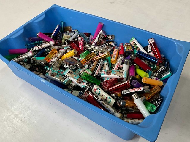 Prof mix kavel diverse aanstekers - afbeelding 5 van  5